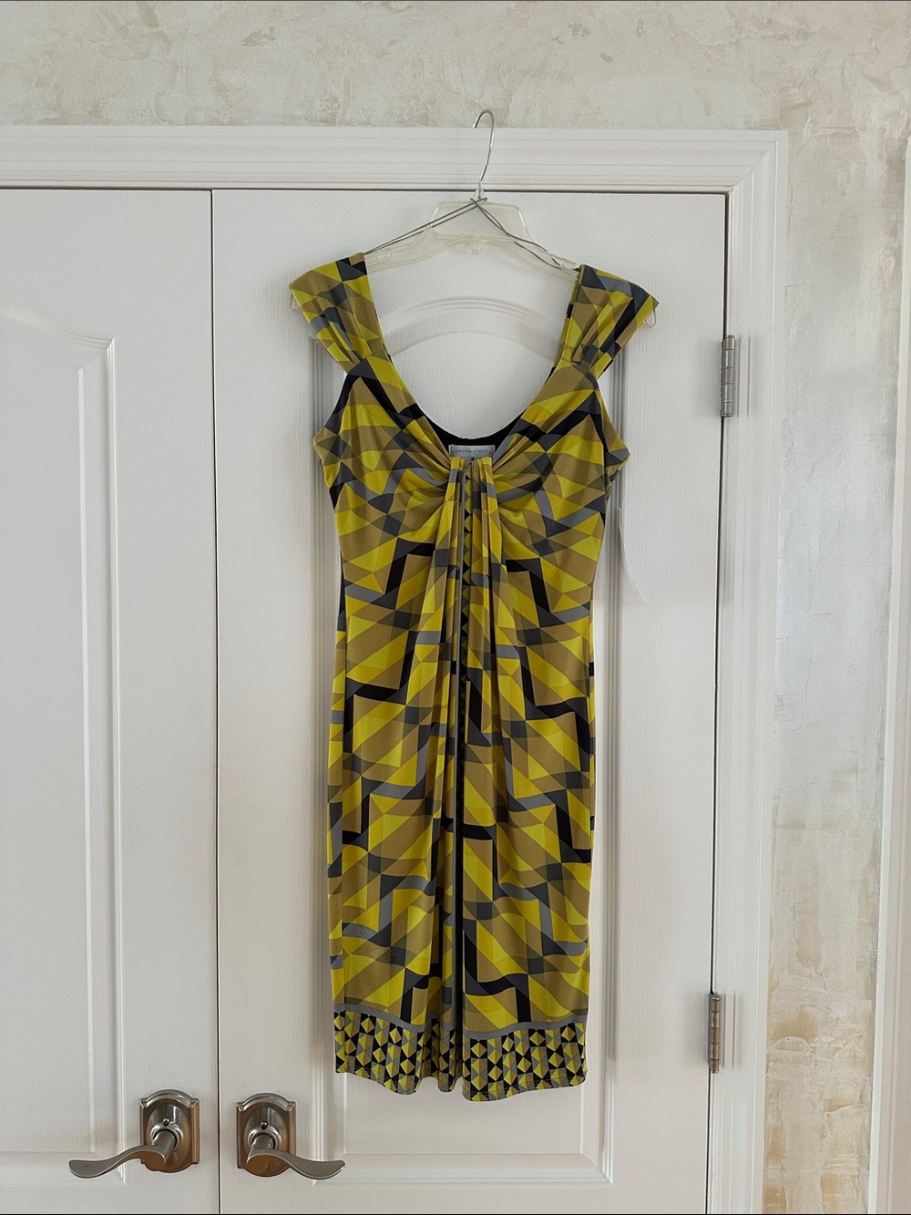 London Times Yellow-Green Geometric Midi Dress